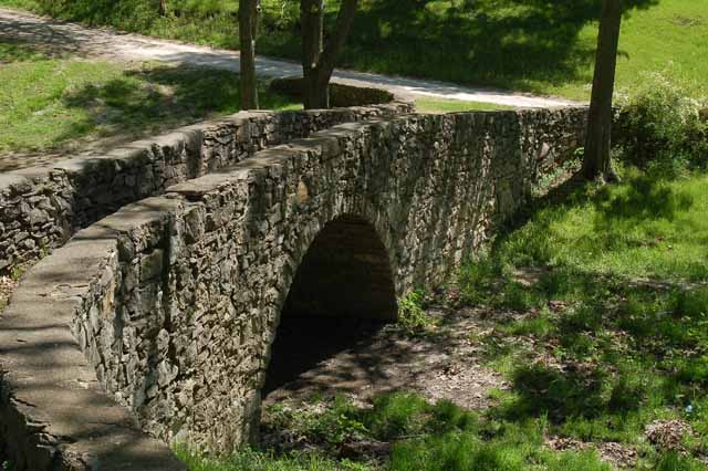 the foot bridge in Winterset City Park